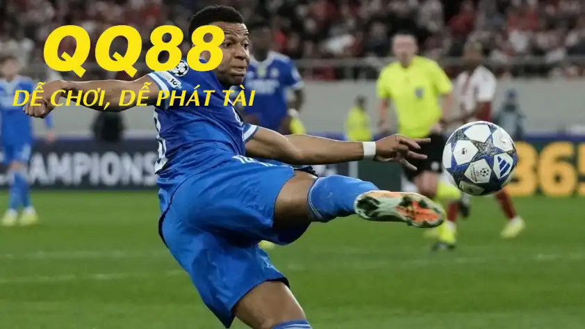 Mbappe có cú hat-trick thứ 5 tại Champions League, vượt mặt Benzema. (Ảnh: Goal)