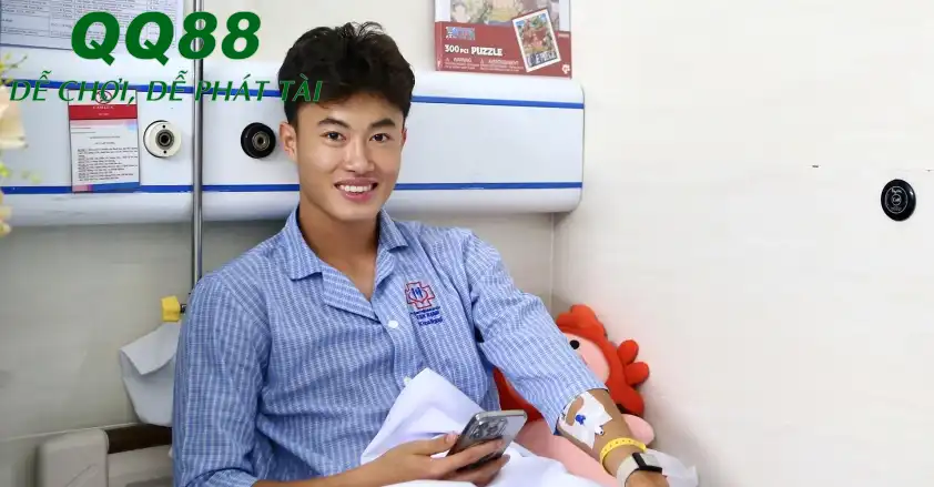 Tiền vệ Nguyễn Văn Trường phẫu thuật thành công dây chằng chéo trước.