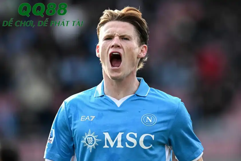 McTominay đang tỏa sáng rực rỡ sau khi rời Man United. McTominay đang tỏa sáng rực rỡ sau khi rời Man United.