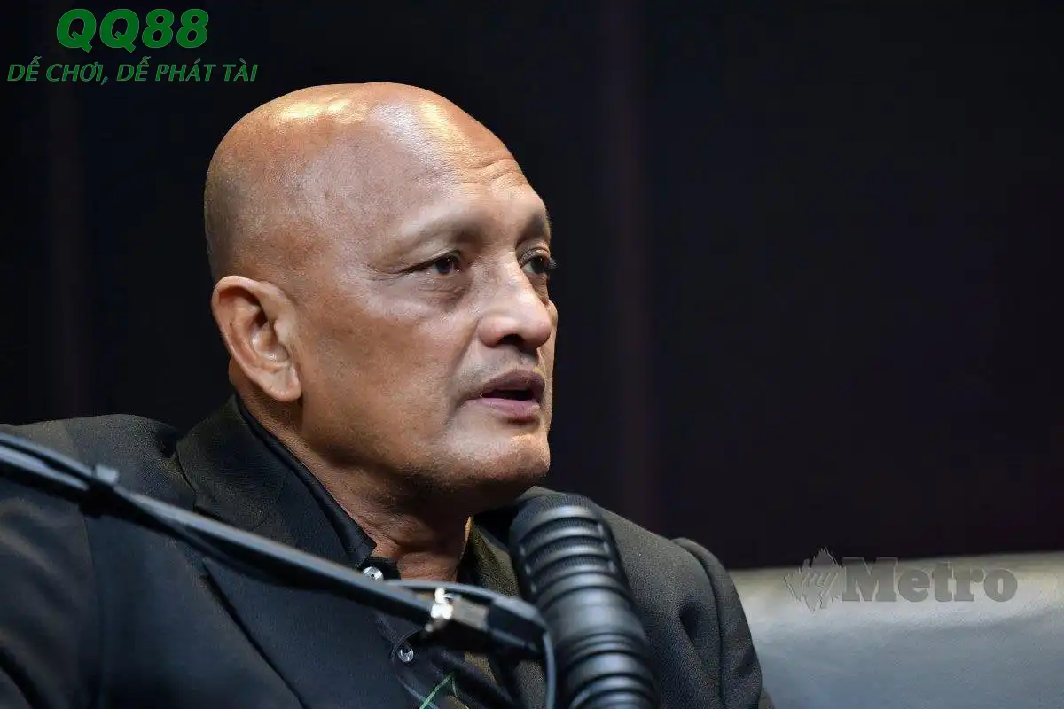 Chuyên gia cho rằng việc né tránh FIFA bằng cách rút lui tạm thời không giải quyết được gốc rễ vấn đề